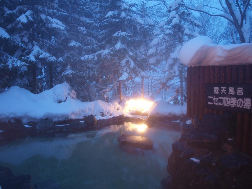 מלון Niseko Hot Spring Ikoino Yuyado Iroha מראה חיצוני תמונה